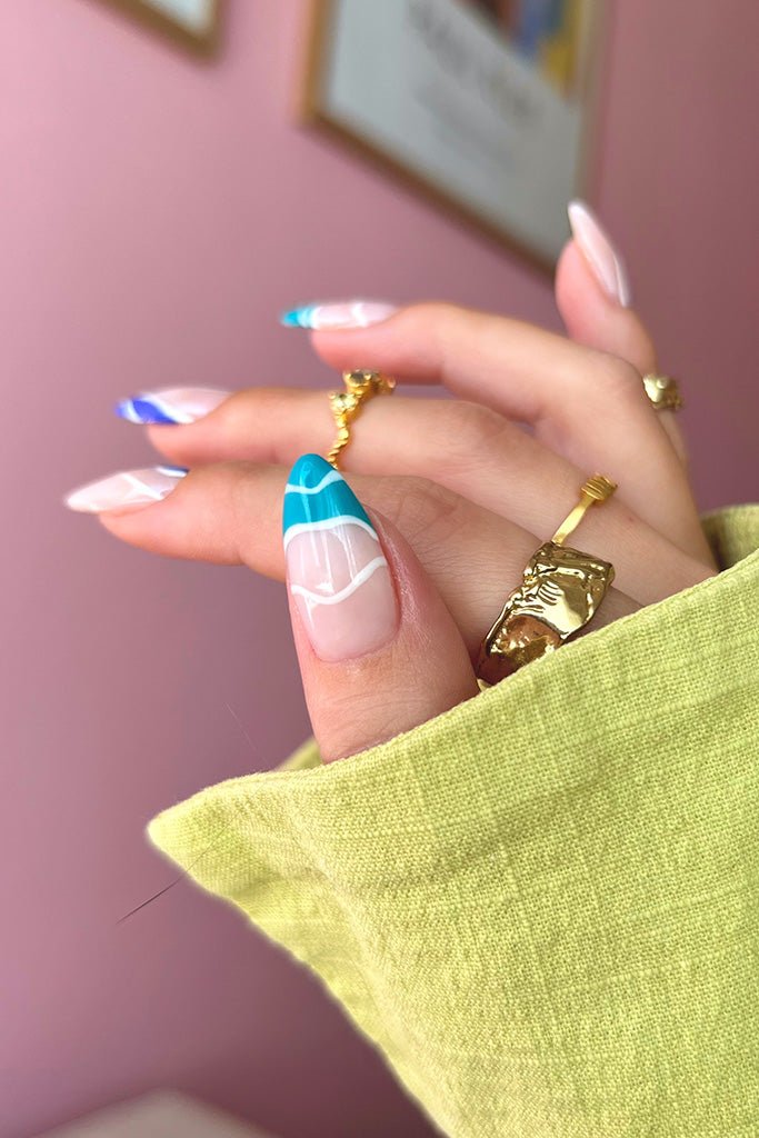 Tropical Blue · 59